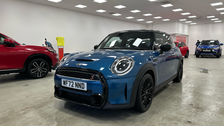 MINI Hatchback 2.0 Cooper S Exclusive 3dr Auto Petrol Hatchback